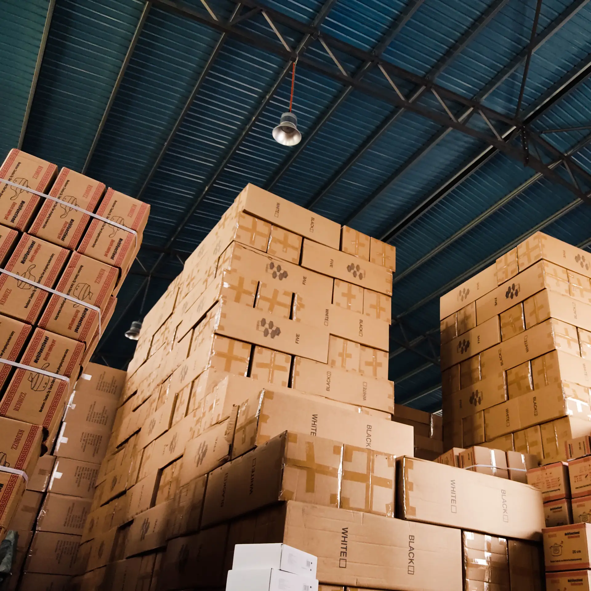 Warehouse Area: 512.98 m²